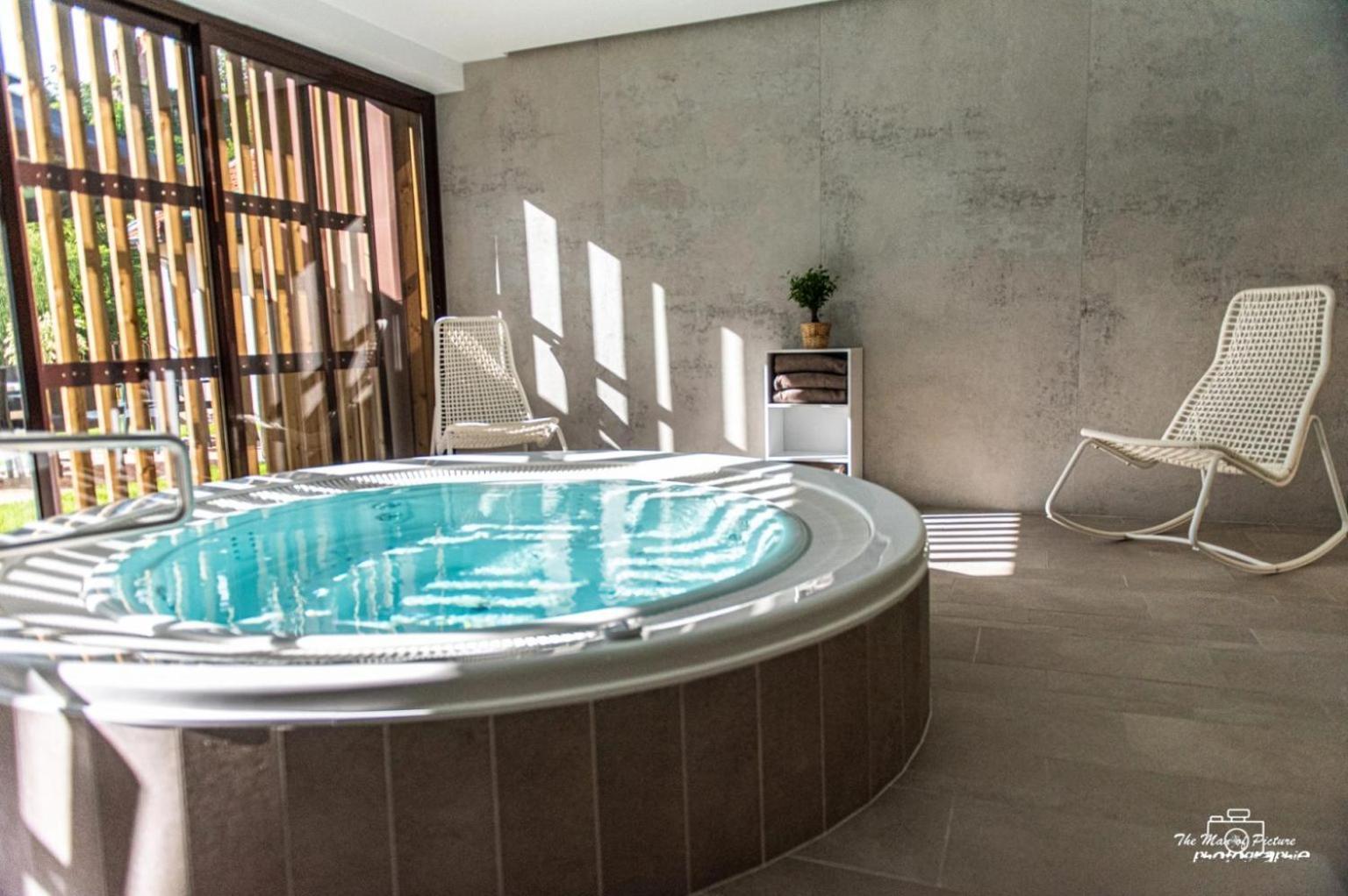 Logis Hotel Altitude Et Spa Pierre-Percée Eksteriør billede