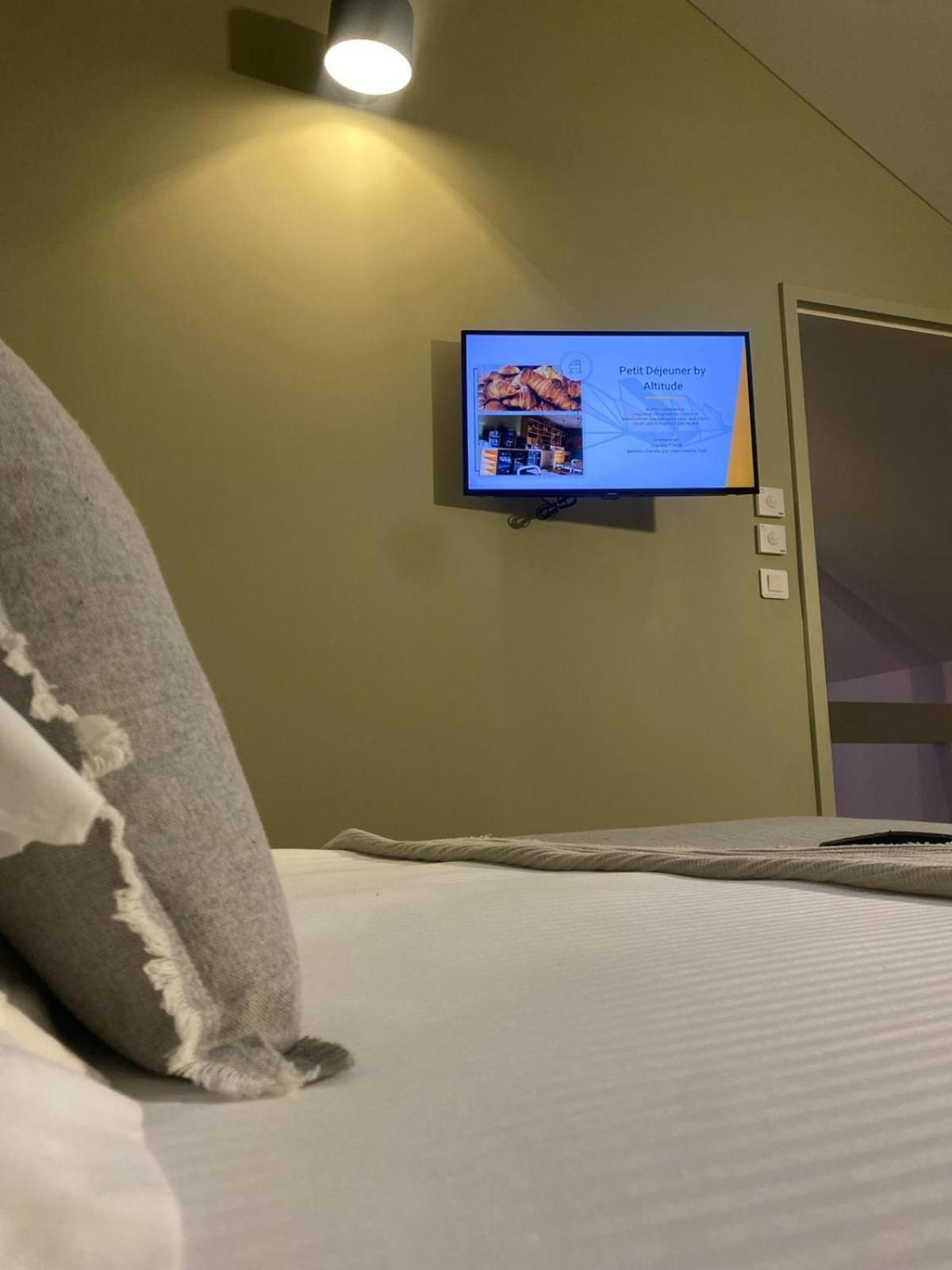 Logis Hotel Altitude Et Spa Pierre-Percée Eksteriør billede